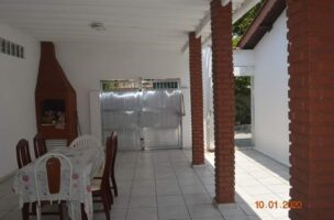 Casa a Venda no bairro Macuco em Santos – SP. 1 banheiro, 3 dormitórios
