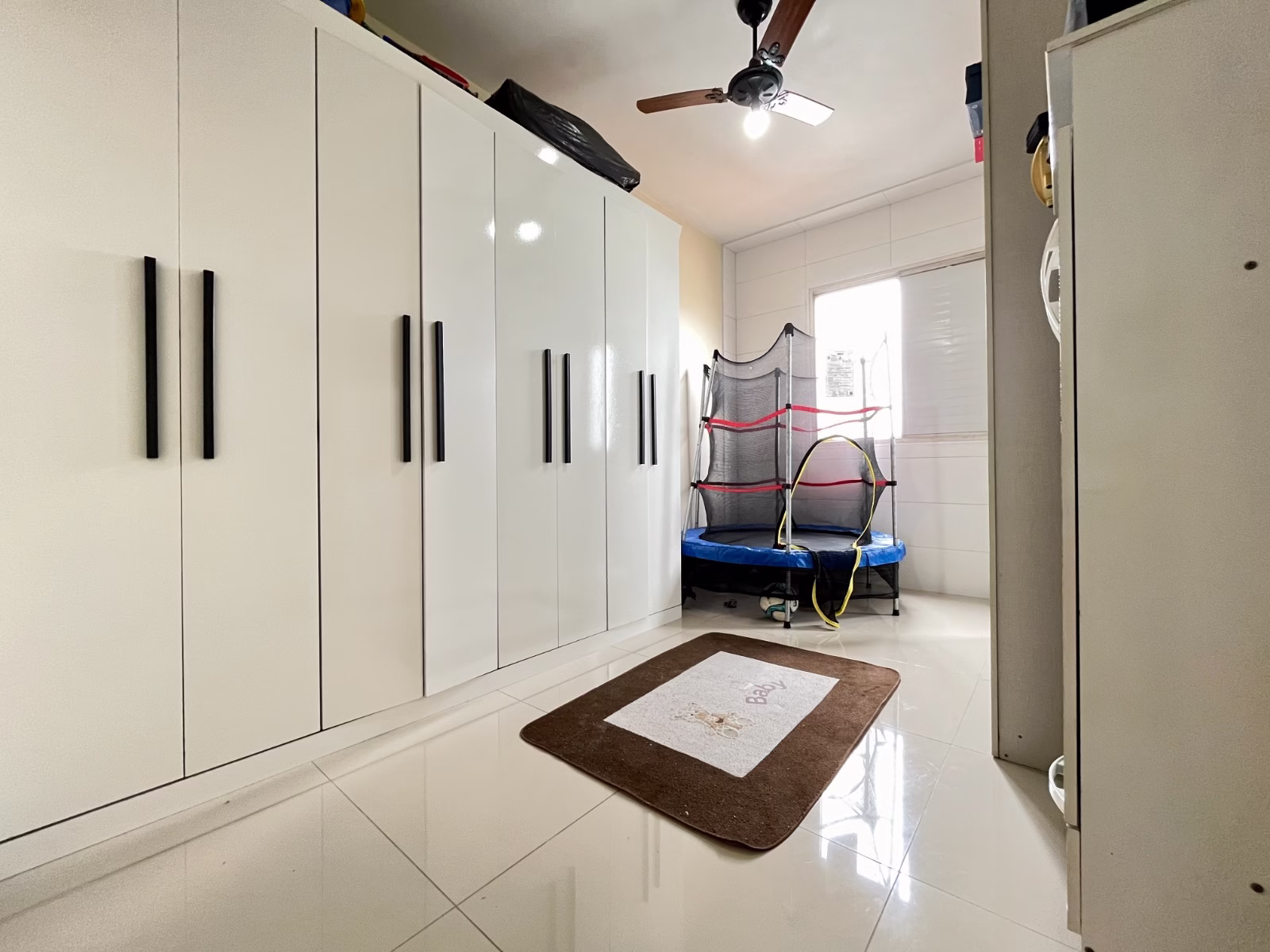 Apartamento  bairro encruzilhada com 3 confortáveis dormitórios, amplos e arejados,garagem fechada - foto 10