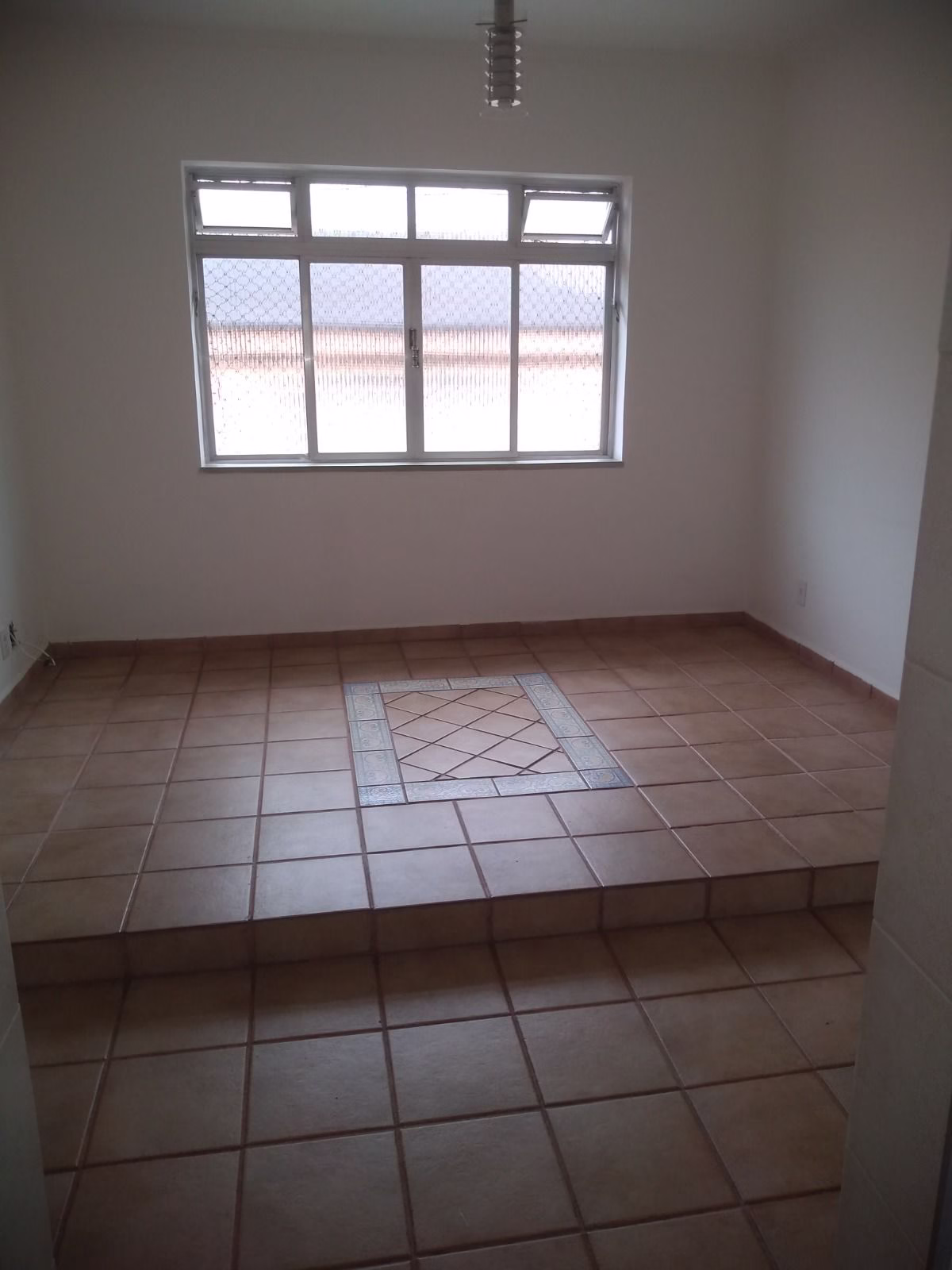 Apartamento Gonzaga em Santos/SP, com 2 dormitórios,predio de 3 andares - foto 2