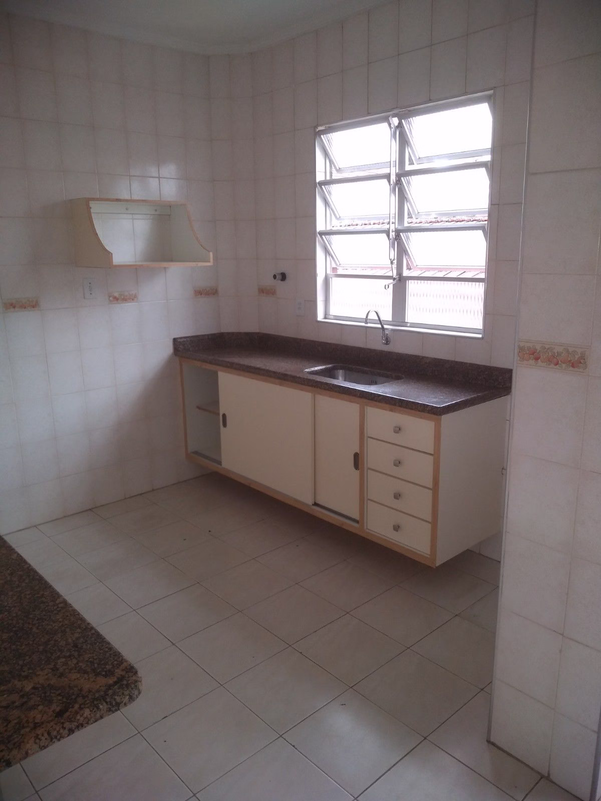 Apartamento Gonzaga em Santos/SP, com 2 dormitórios,predio de 3 andares - foto 5