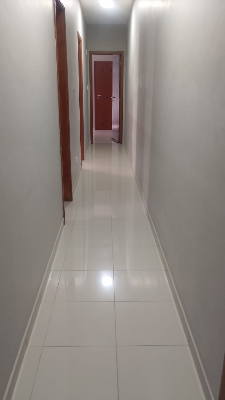 SOBREPOSTA TERREA COM 3 DORMITORIOS 1 SUITE – GARAGEM 2 AUTOS -QUINTAL E CHURRASQUEIRA - foto 10