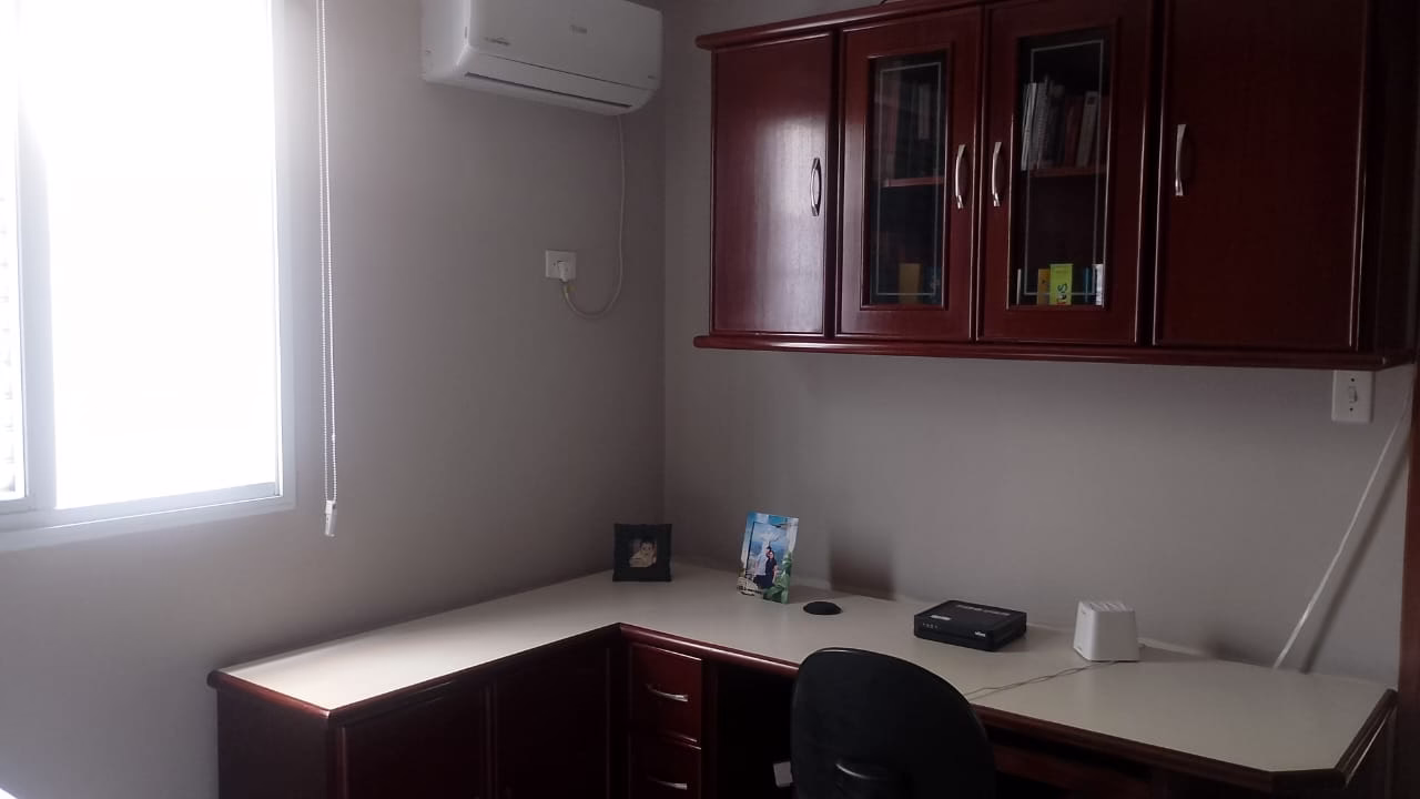 SOBREPOSTA TERREA COM 3 DORMITORIOS 1 SUITE – GARAGEM 2 AUTOS -QUINTAL E CHURRASQUEIRA - foto 31