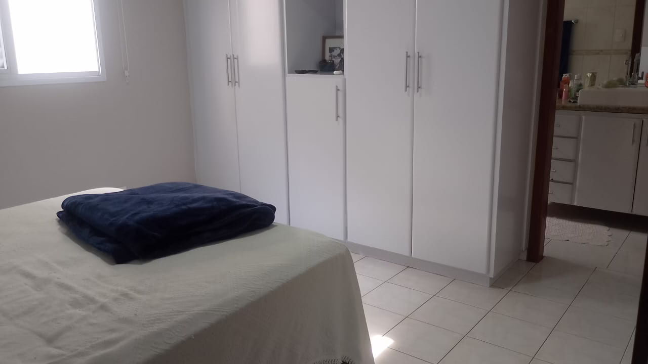 SOBREPOSTA TERREA COM 3 DORMITORIOS 1 SUITE – GARAGEM 2 AUTOS -QUINTAL E CHURRASQUEIRA - foto 19