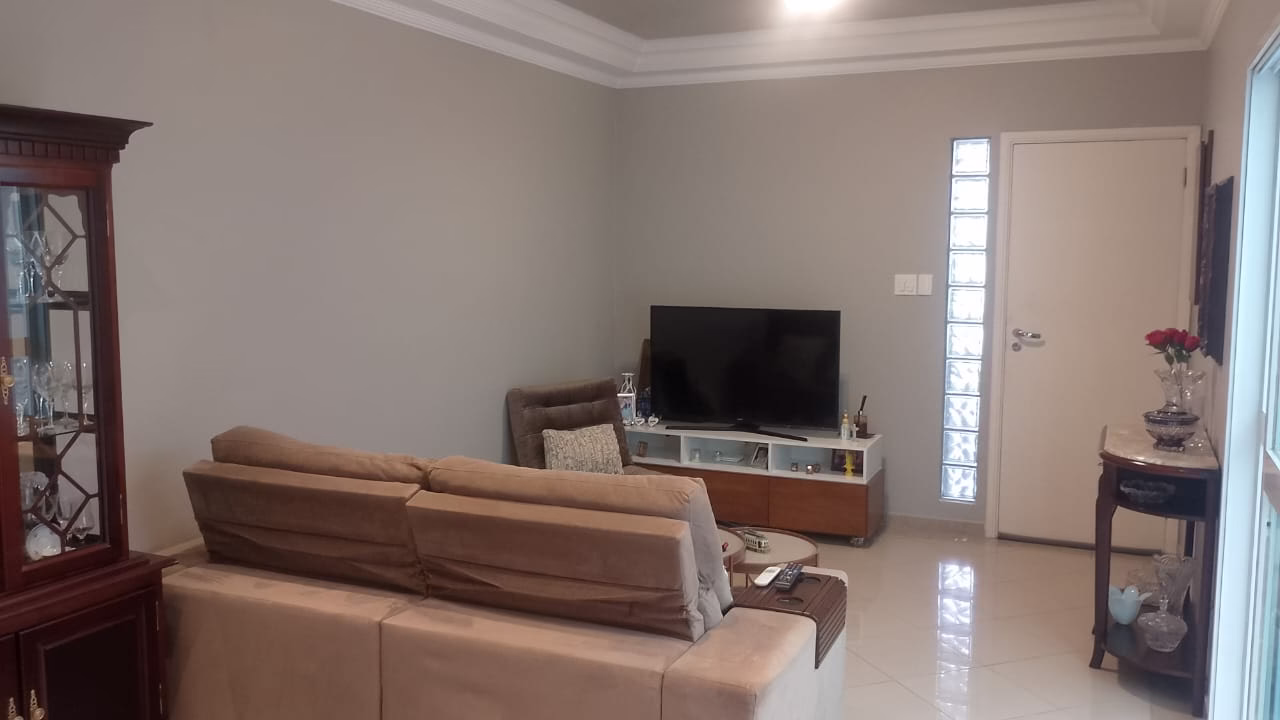 SOBREPOSTA TERREA COM 3 DORMITORIOS 1 SUITE – GARAGEM 2 AUTOS -QUINTAL E CHURRASQUEIRA - foto 4
