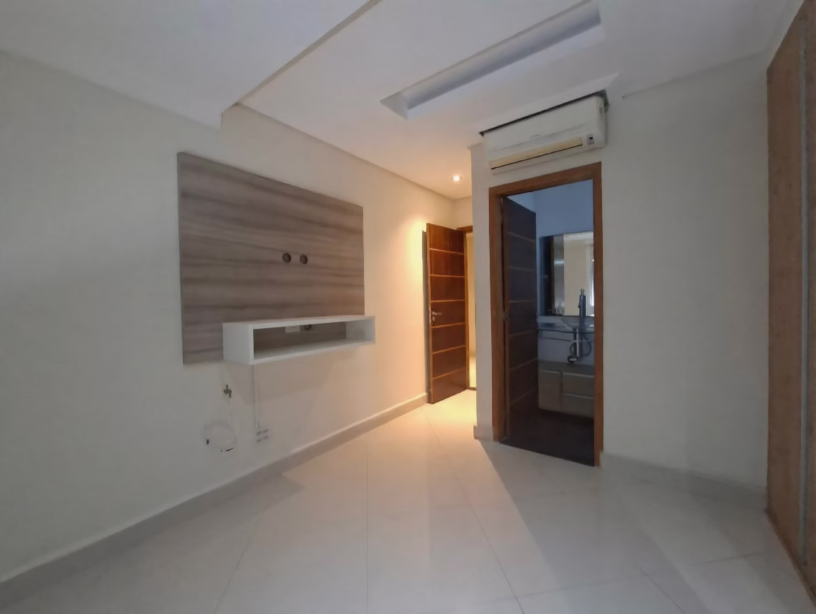 Amplo Sobrado Triplex com 3 suites, com lazer no bairro do Embaré . - foto 27