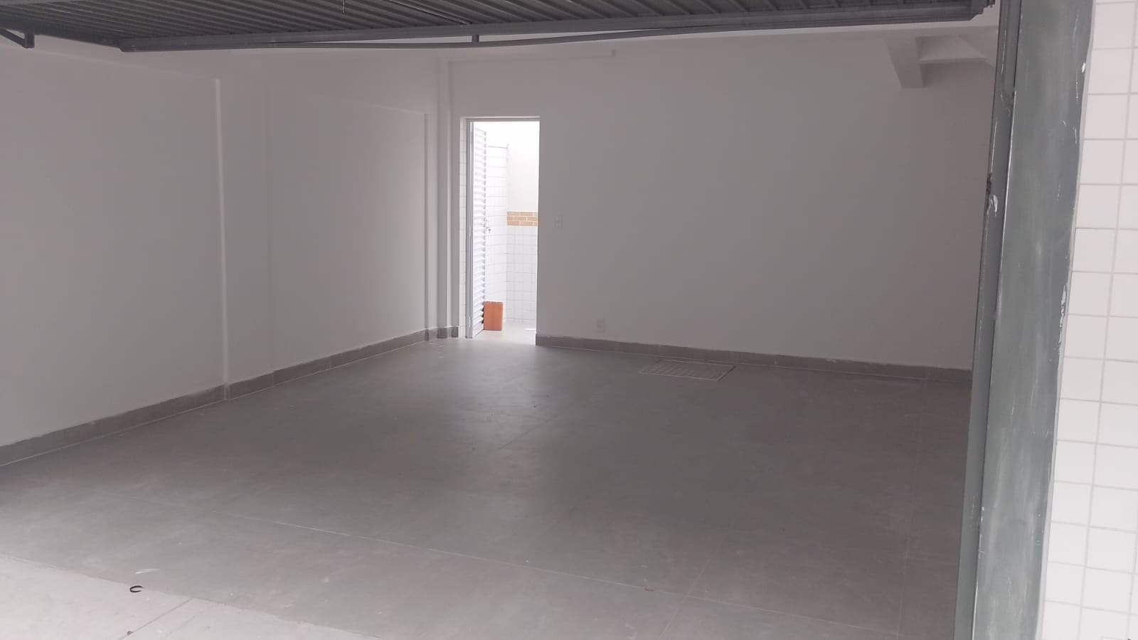 Sobrado FRENTE  novo com 3 dormitórios sendo 1 suíte com terraços ,2 garagens , quintal ,churrasqueira a Rua Lacerda Franco 107 - foto 48