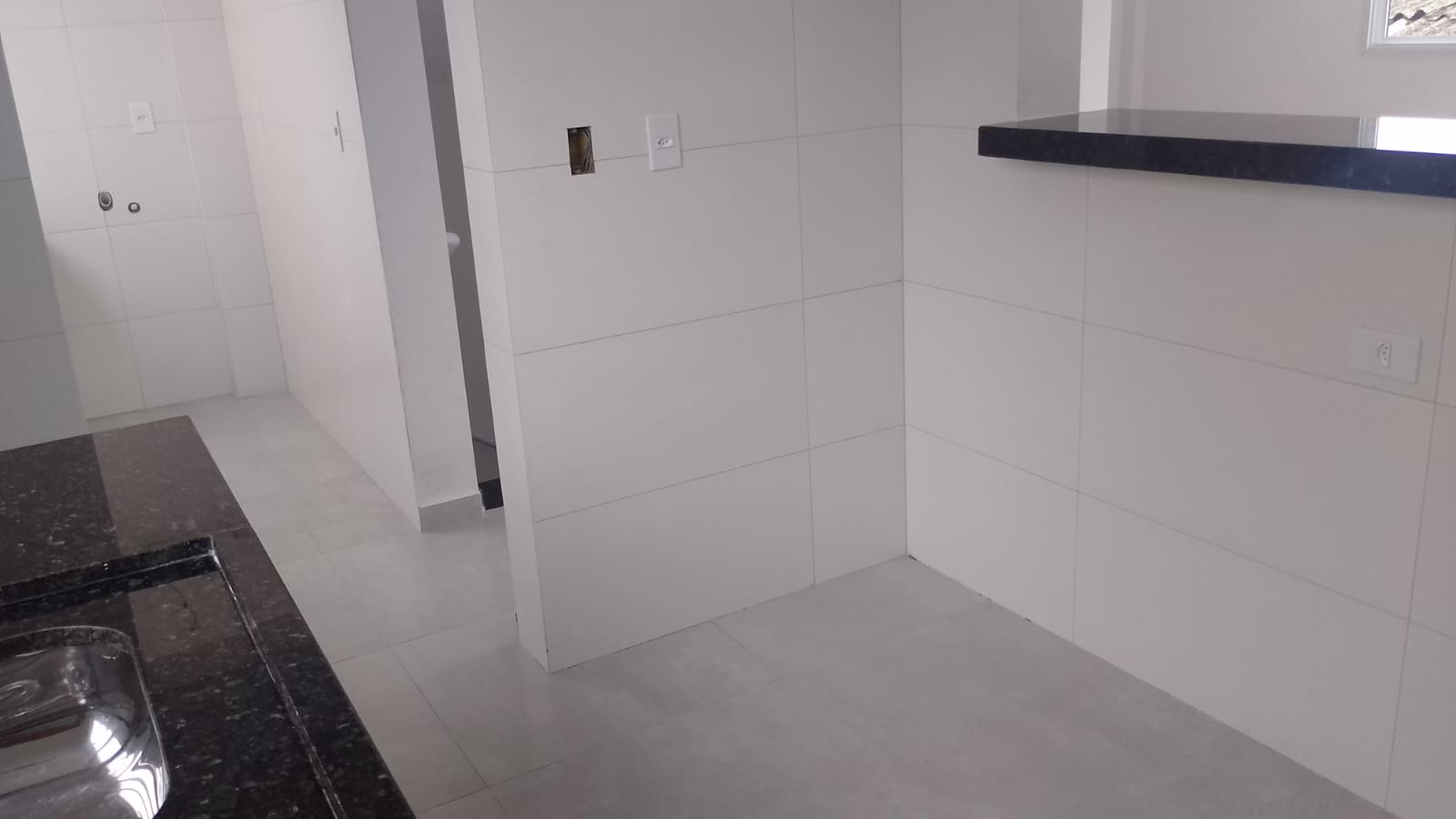 Sobrado FRENTE  novo com 3 dormitórios sendo 1 suíte com terraços ,2 garagens , quintal ,churrasqueira a Rua Lacerda Franco 107 - foto 43