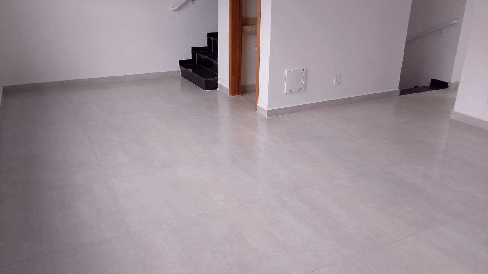 Sobrado novo 3 dormitórios 1 suíte, 2 garagens fechada paralelas e quintal e churrasqueira a Rua Lacerda Franco 107 - foto 48