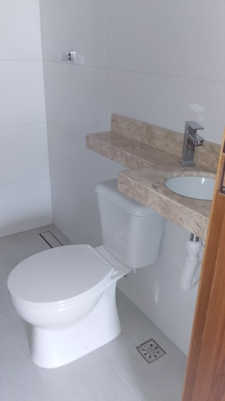 Sobrado novo 3 dormitórios 1 suíte, 2 garagens fechada paralelas e quintal e churrasqueira a Rua Lacerda Franco 107 - foto 44