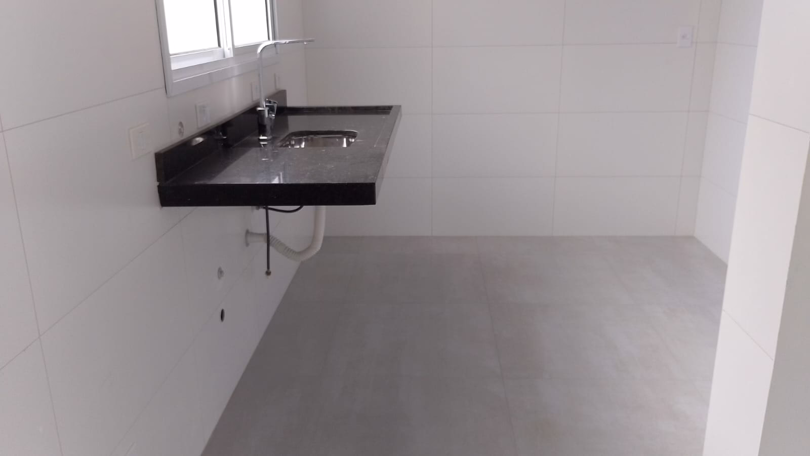 Sobrado novo 3 dormitórios 1 suíte, 2 garagens fechada paralelas e quintal e churrasqueira a Rua Lacerda Franco 107 - foto 43