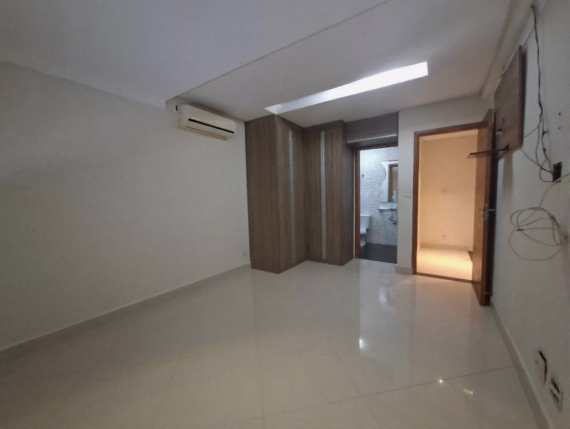 Amplo Sobrado Triplex com 3 suites, com lazer no bairro do Embaré . - foto 23