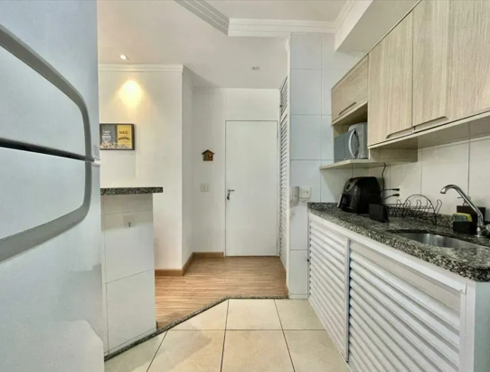 Oportunidade em Prédio Lazer- 2 dorms 1 suite ,varanda goumert ,entre canal 4 e 5 - foto 7