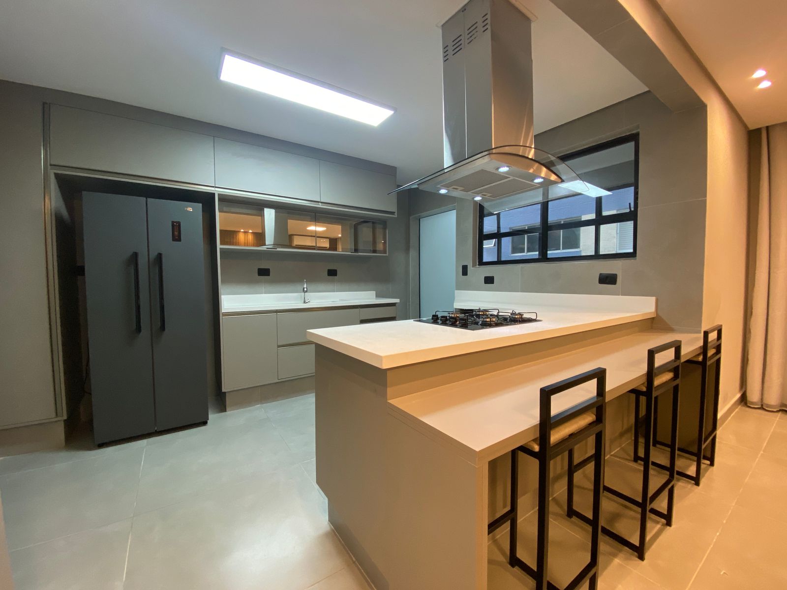 Apartamento 3 dormitórios , sendo os 3 suítes, todos com armarios planejados- Ponta da Praia - foto 20