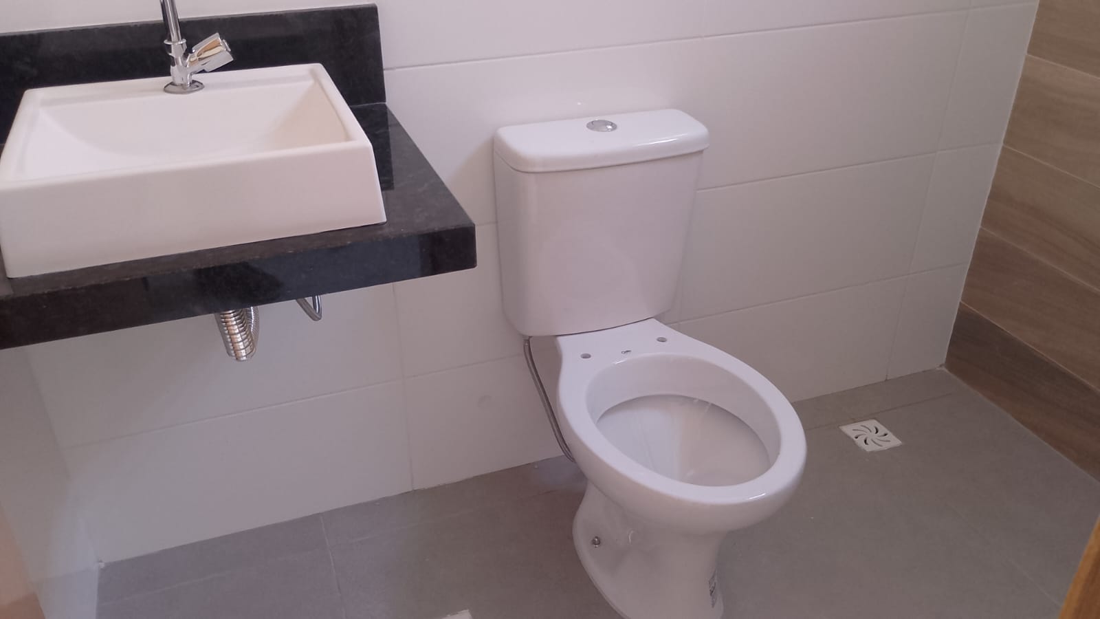 Sobreposta nova Terrea – Aparecida – 3 suites 2 garagens ,piscina churrasqueira - foto 26