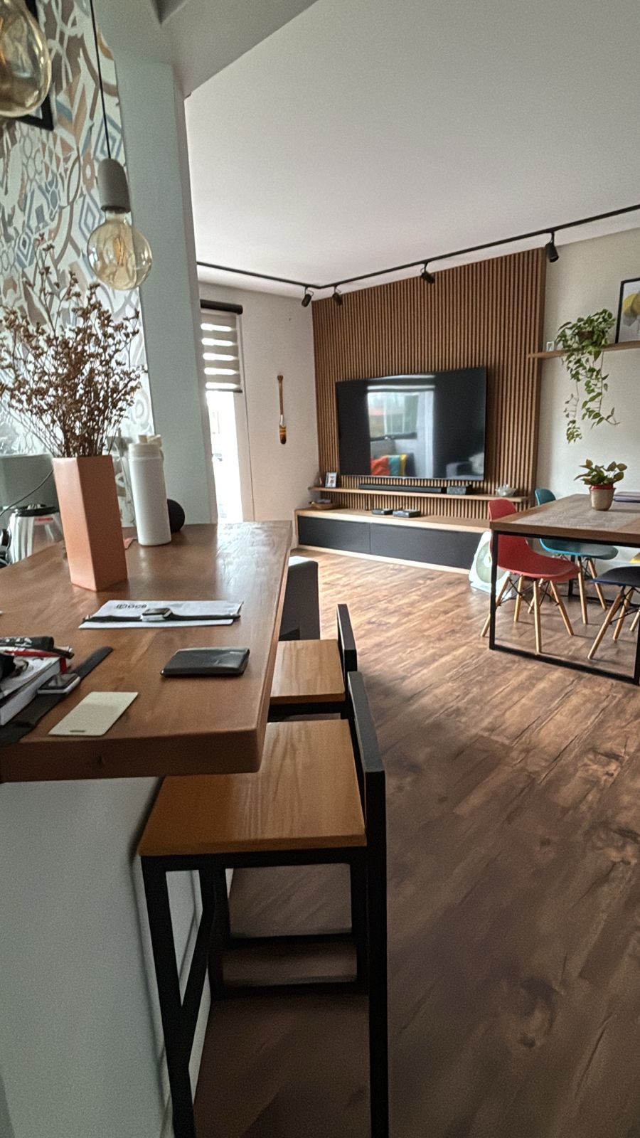 Apartamento Embare – otimo 2 dormitorios 1 suite , predio com Lazer,garagem demarcada