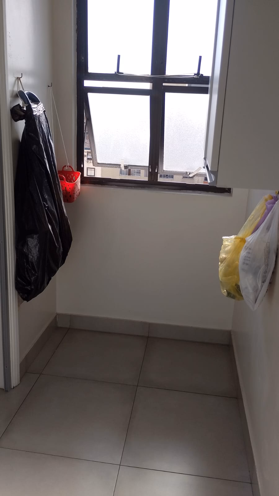 Otimo apartamento 1 dormitorio reformado ,elevador ,garagem bairro da Aparecida, Santos - foto 25