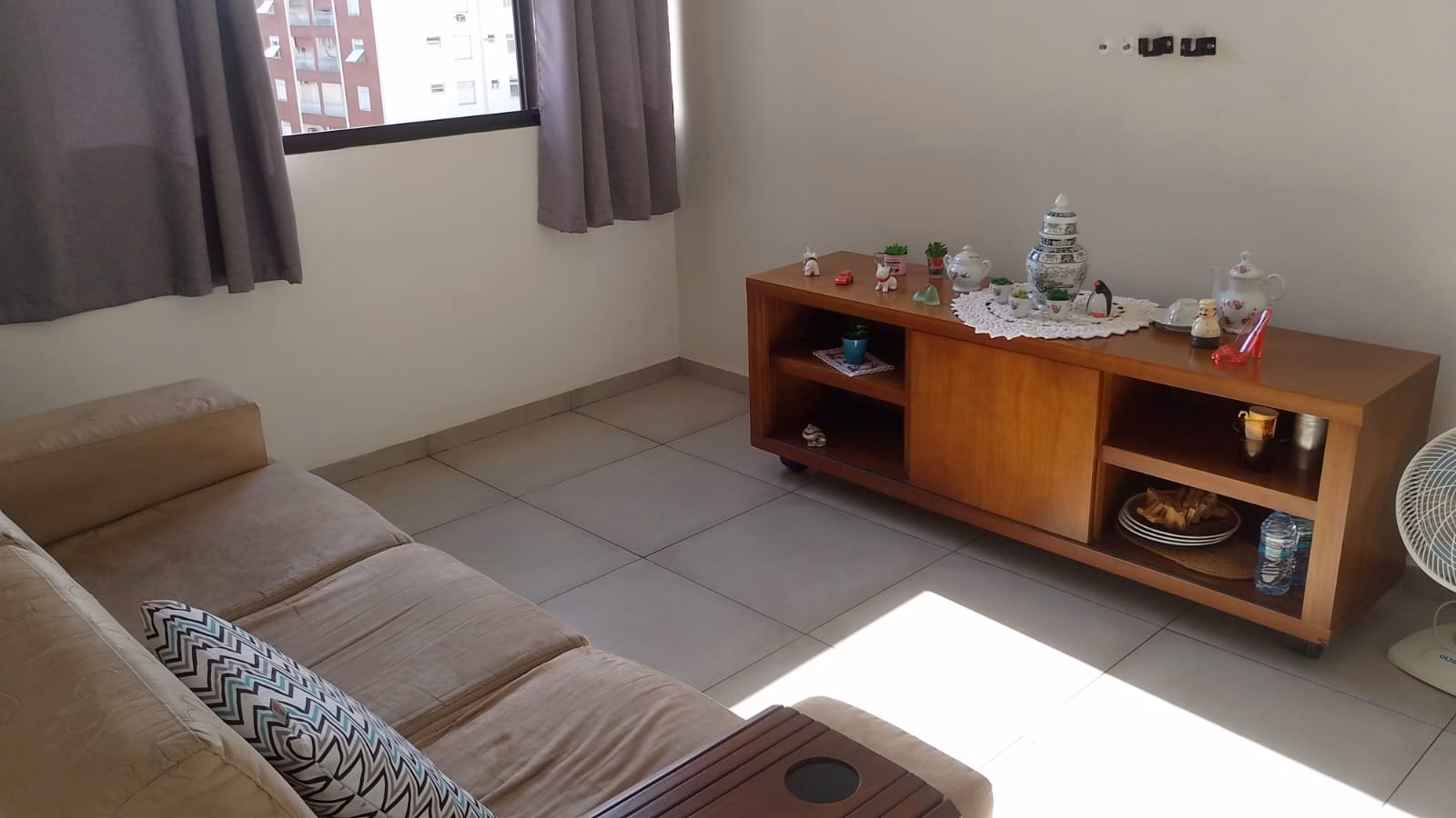 Otimo apartamento 1 dormitorio reformado ,elevador ,garagem bairro da Aparecida, Santos - foto 2