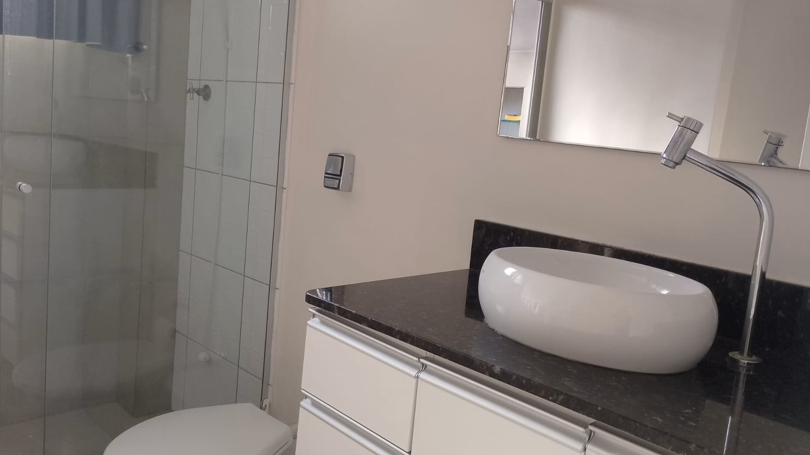 Otimo apartamento 1 dormitorio reformado ,elevador ,garagem bairro da Aparecida, Santos - foto 12