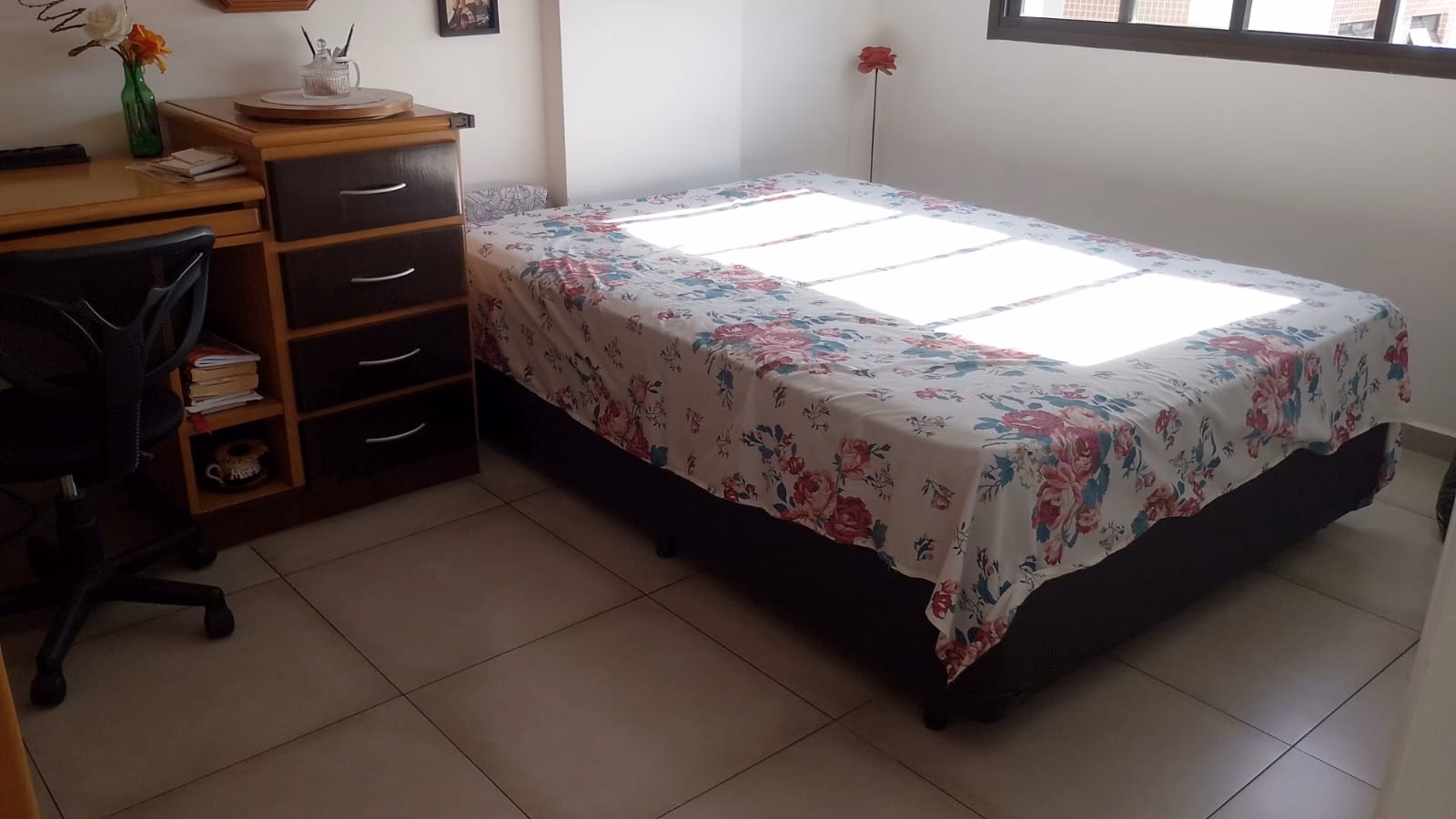 Otimo apartamento 1 dormitorio reformado ,elevador ,garagem bairro da Aparecida, Santos - foto 18