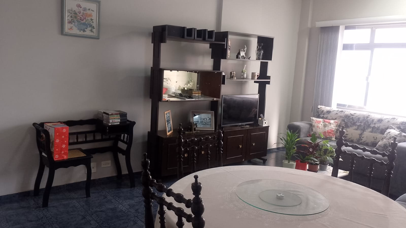 Apartamento Bairro do Gonzaga, 2 dormitorios, 1 suite , vazio ,1 quadra praia ,vista mar, garagem - foto 24
