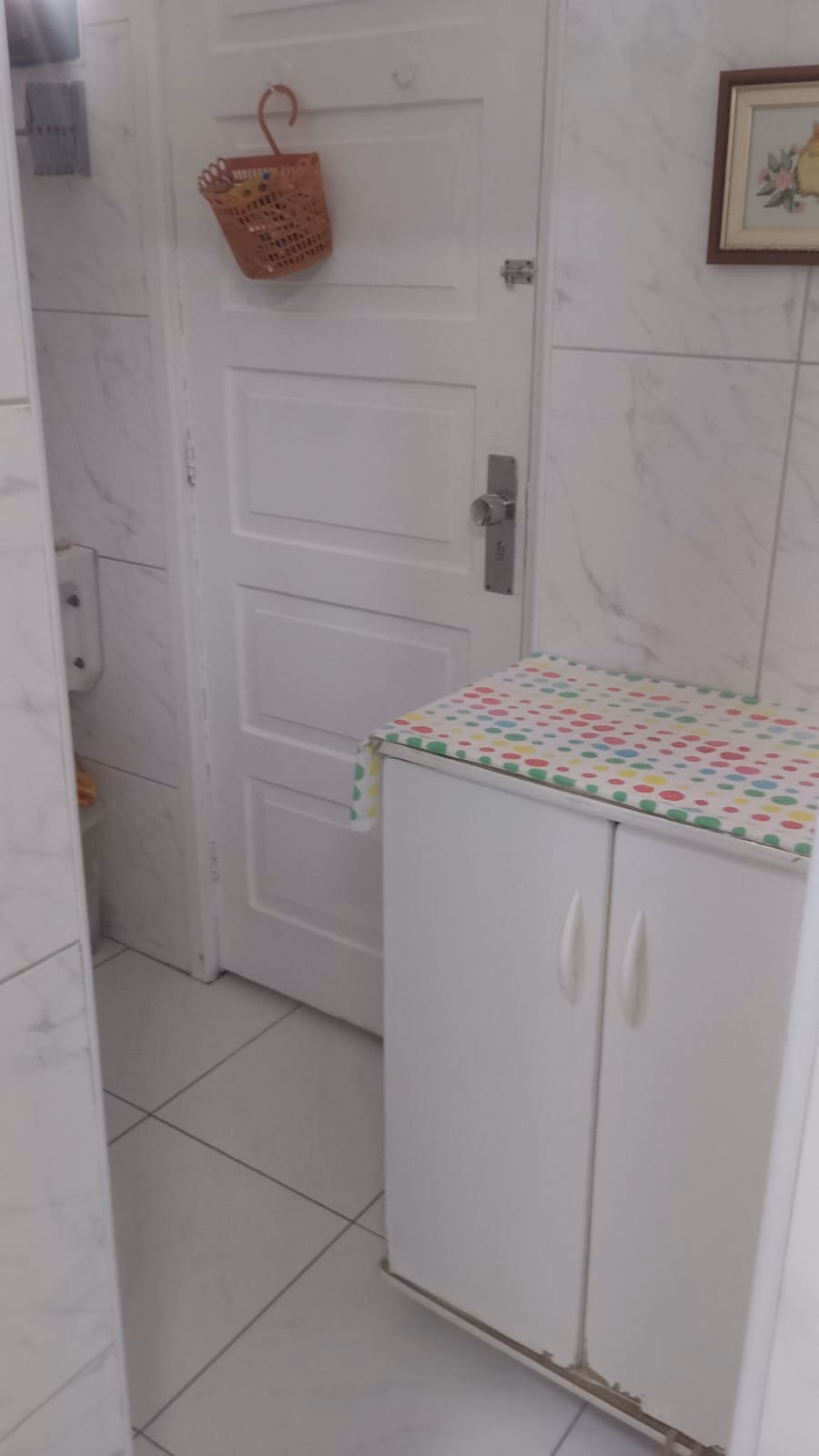 Apartamento Bairro do Gonzaga, 2 dormitorios, 1 suite , vazio ,1 quadra praia ,vista mar, garagem - foto 17